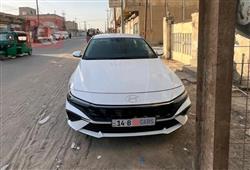 هیوندای ئەلەنترا